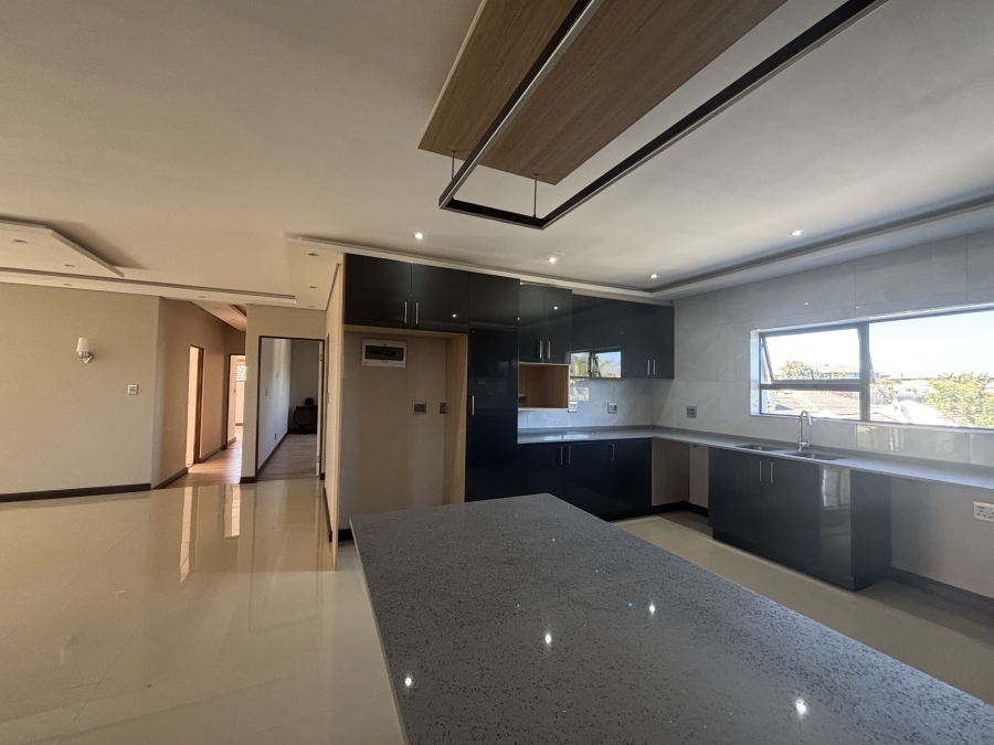 To Let 3 Bedroom Property for Rent in Flamingo Vlei Western Cape